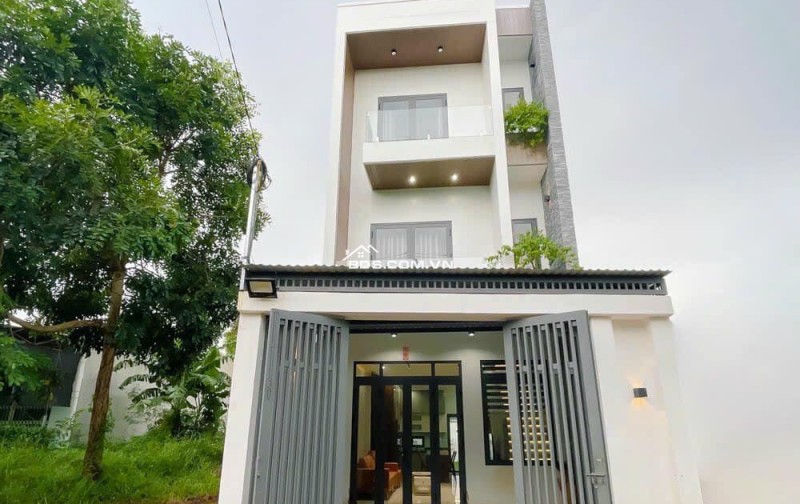 BÁN NGỘP NHÀ 1 TRỆT 2 LẦU 150M2 2TY5 TRUNG TÂM THỦ DẦU MỘT, SỔ HỒNG RIÊNG,ĐƯỜNG XE HƠI